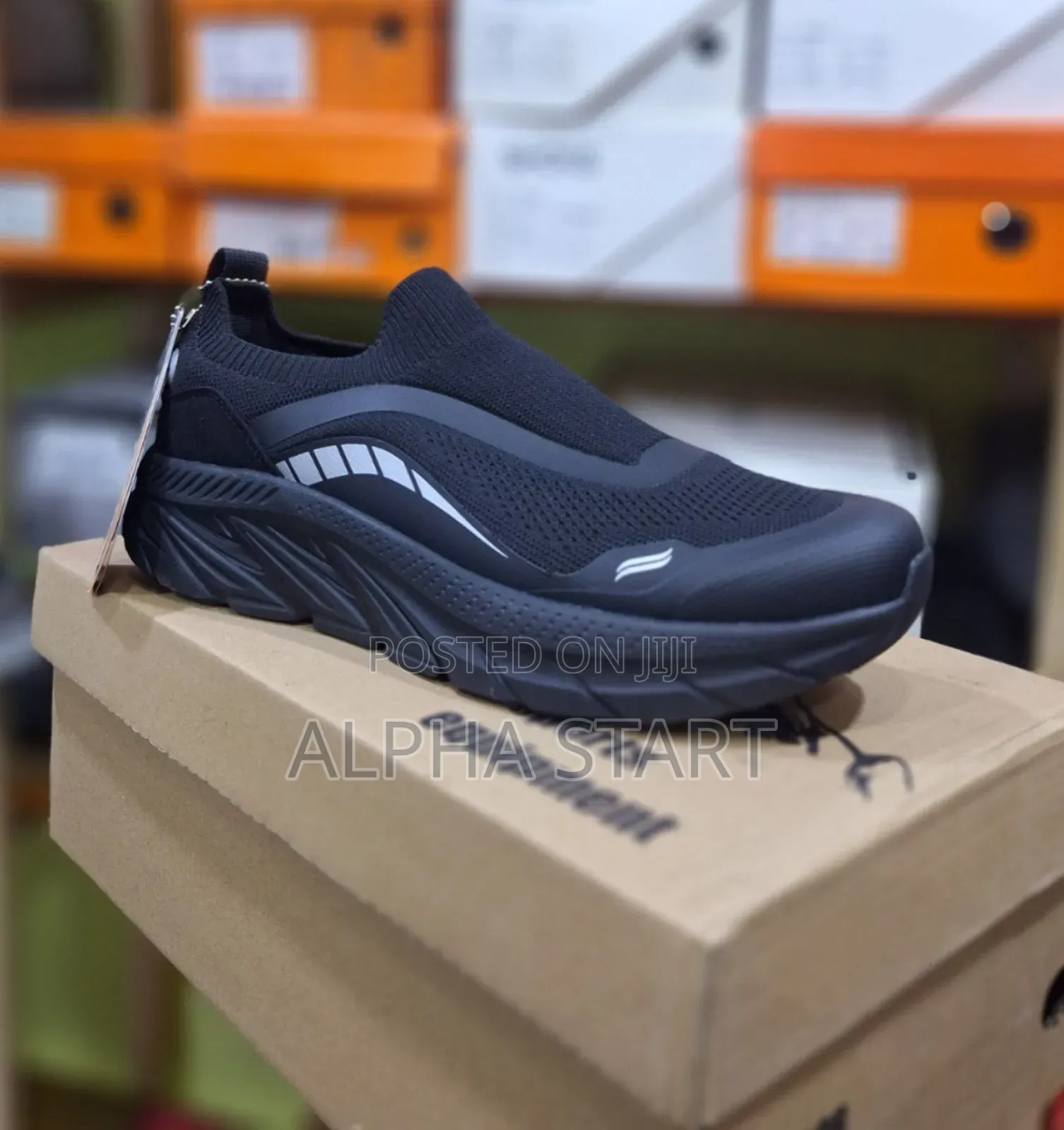  Gopu Comfort Skechers 
 Made in Vietnam