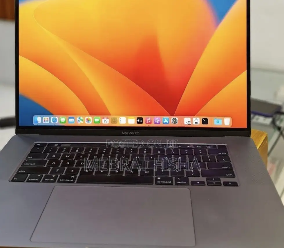 New Laptop Apple MacBook Pro 2019 32GB Intel Core I9 SSD 1T