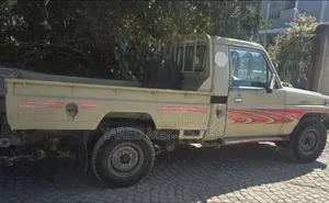 Toyota Land Cruiser 2006 Beige