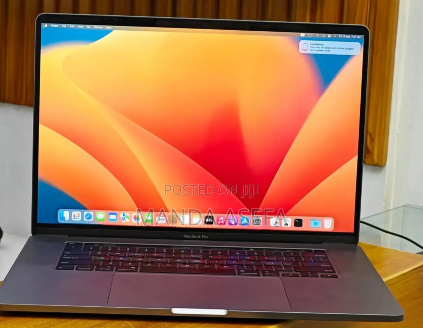 New Laptop Apple MacBook Pro 2019 16GB Intel Core I7 SSD 512GB