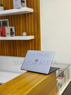 New Laptop Dell XPS 15 16GB Intel Core I7 SSD 256GB