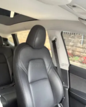 Tesla Model Y 2023 Ivory