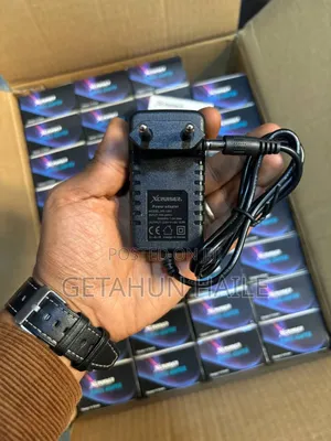 Xcruiser 12v/1a Power Adapter for Satellite Finder