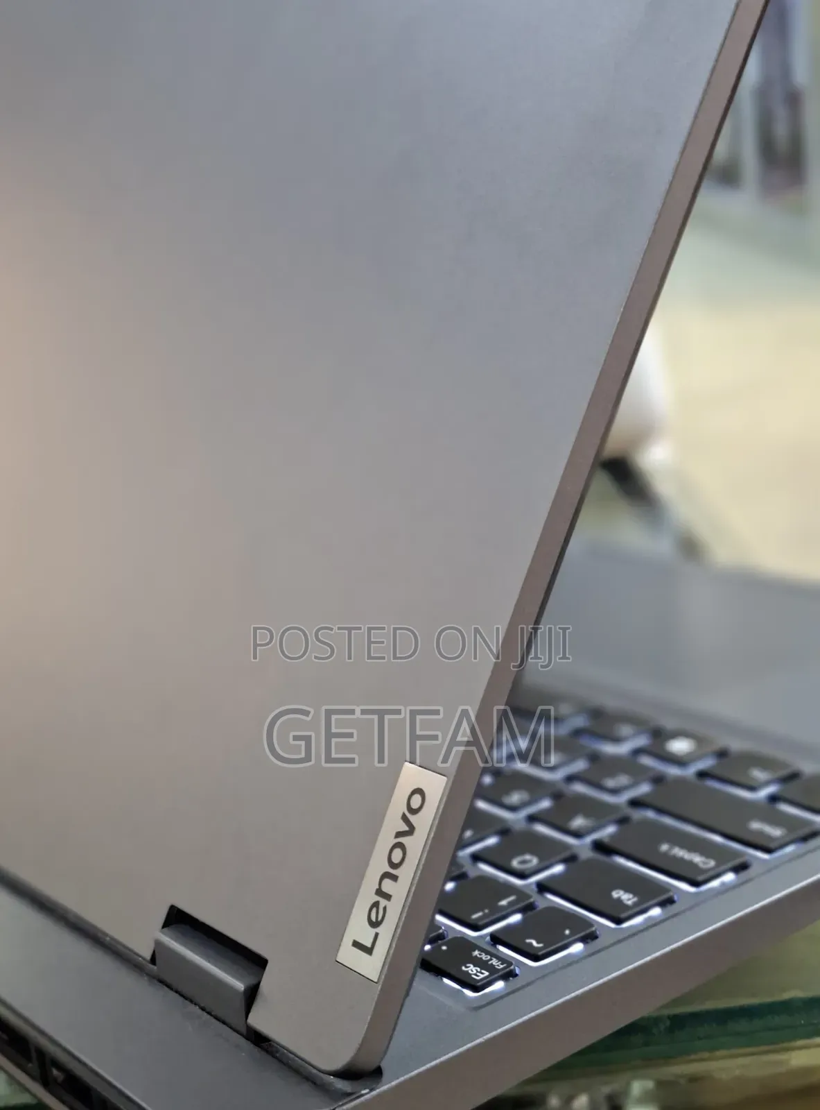 New Laptop Lenovo LOQ 15ARP9 16GB AMD Ryzen 7 SSD 1T