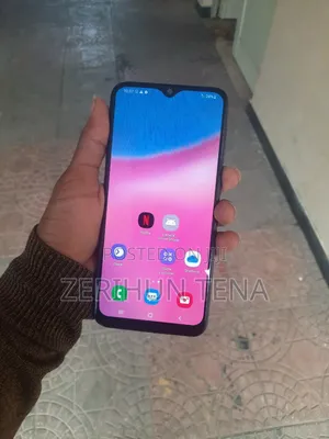 Photo - Samsung Galaxy A30s 64 GB Black