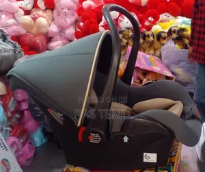 Photo - Baby Car Seat (0 Months to Up 1year)