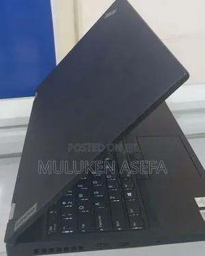 Photo - New Laptop Lenovo Thinkpad P15s 16GB Intel Core I7 SSD 256GB