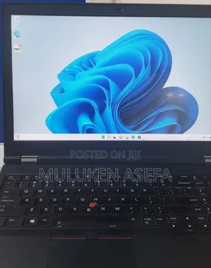 New Laptop Lenovo Thinkpad P15s 16GB Intel Core I7 SSD 256GB