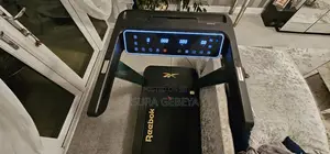 Photo - Jet 200 Treadmills for Home የሚሮጡበት Machine
