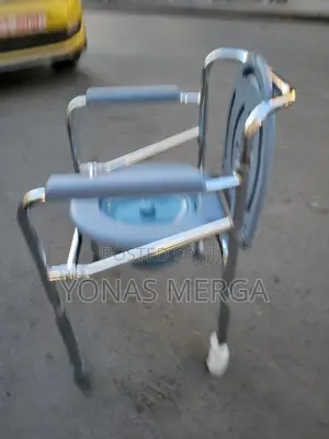 Commode Chair臣驕built-in Toilet Comfortable Chair鬯鄰shower Chair