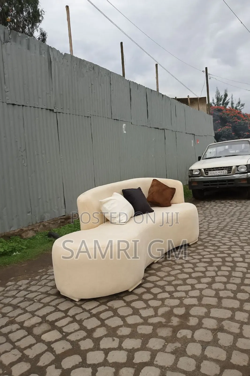 Fabricate Sofa