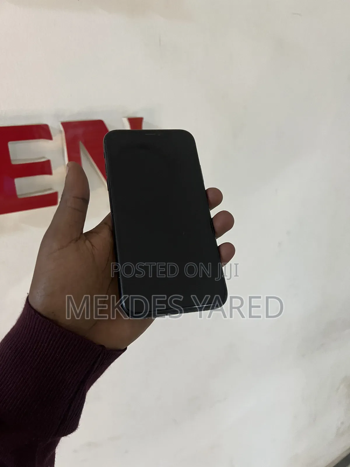 New Apple iPhone XR 64 GB Black