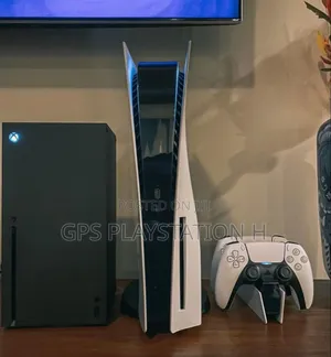 Photo - Playstation 5 Standard Edition GPS Store