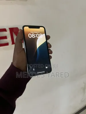 New Apple iPhone XR 64 GB White