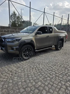 Toyota Hilux 2021 Gray