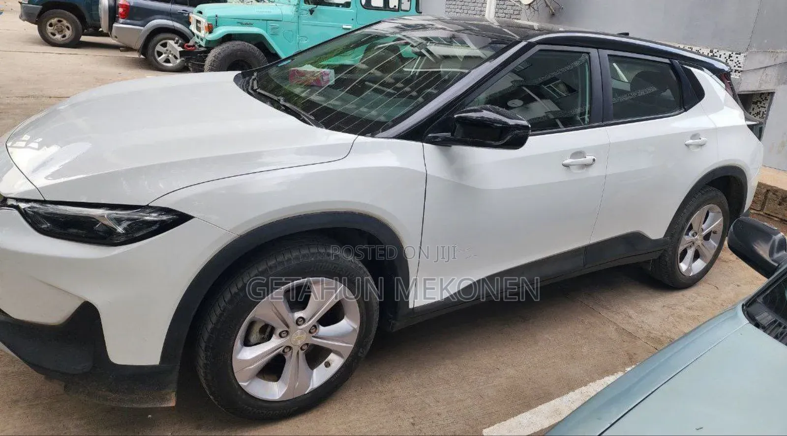 Chevrolet Menlo 61.1 kWh FWD 2023 White