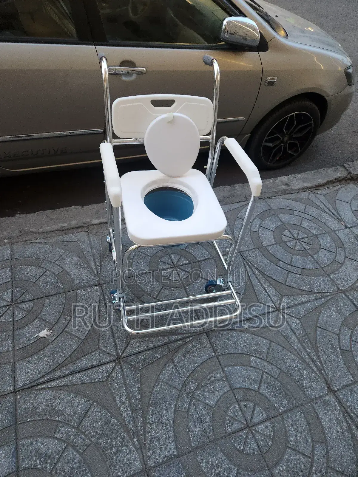 Commode Medical Wheelchair鳵的packed Brand New Wheelchair蝨不poty Wheelcha