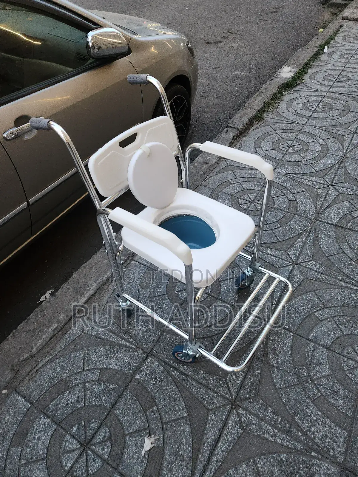 Commode Wheelchair求救commode Wheelchair建設wheelchair With Popo Medical