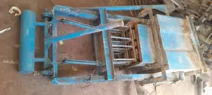 Photo - Concrete Block Manufacturing Machine