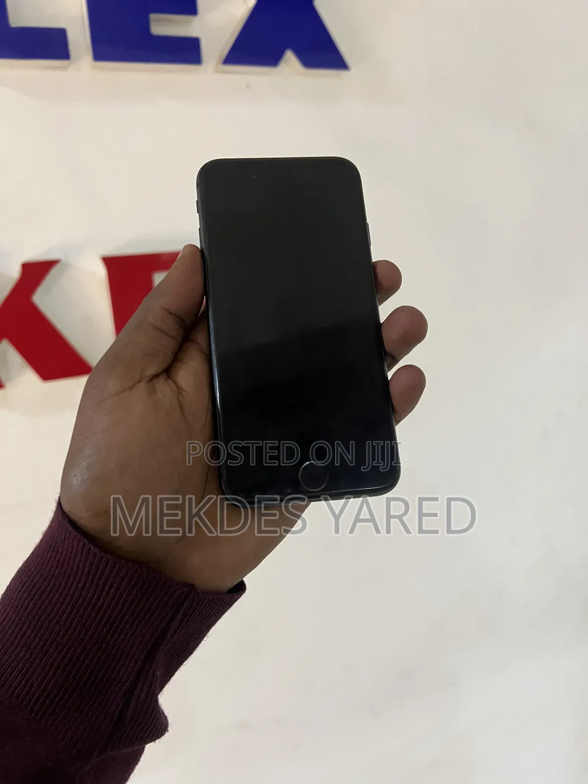 New Apple iPhone 8 64 GB Black