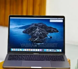 Photo - New Laptop Apple MacBook Pro 2019 16GB Intel Core I5 SSD 1T