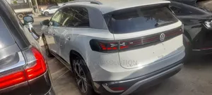 Volkswagen ID.6 2024 White