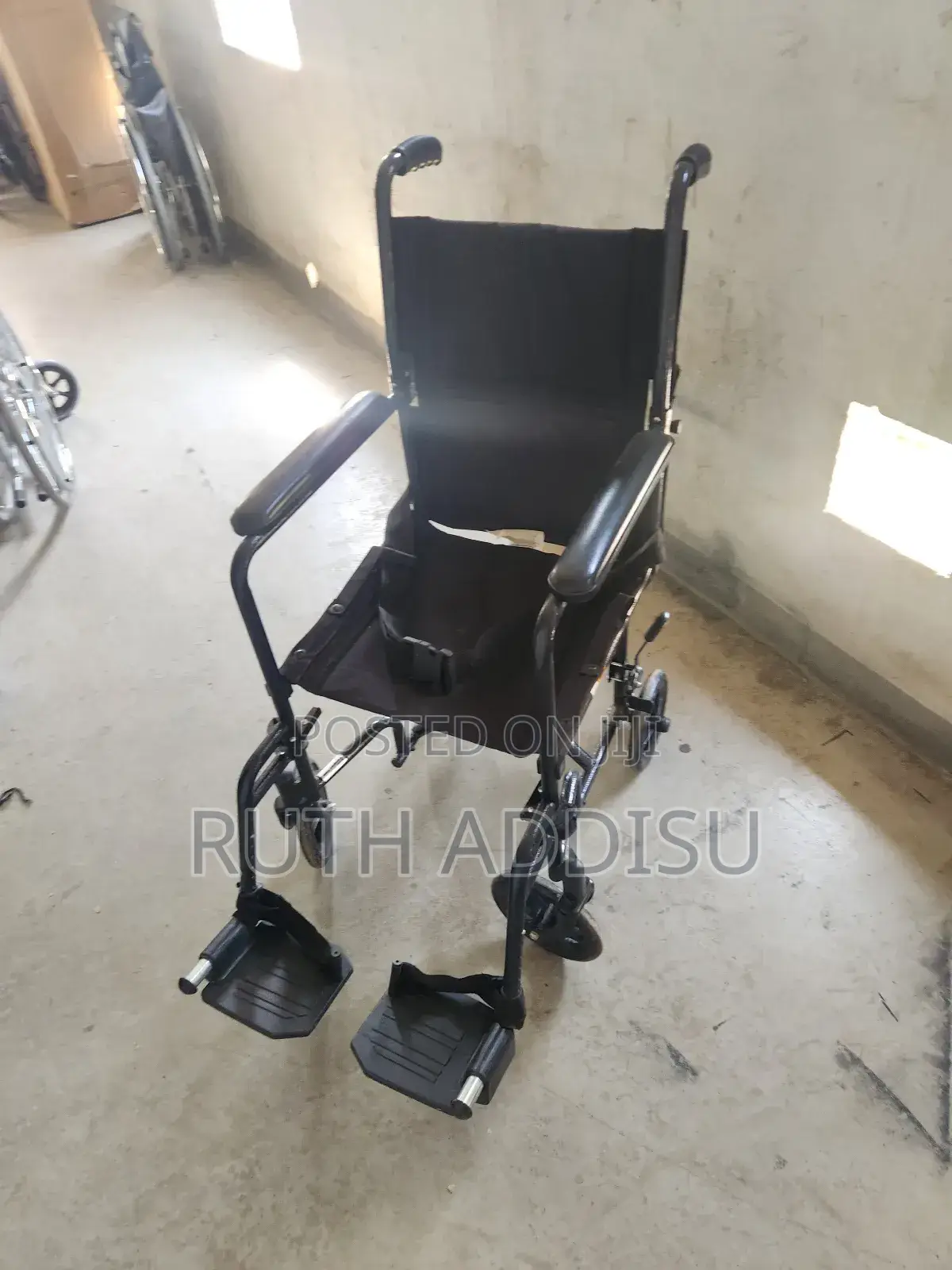 Foldable Belted Wheelchair輕微wheelchair考慮wheelchair延誤wheelchair Bold
