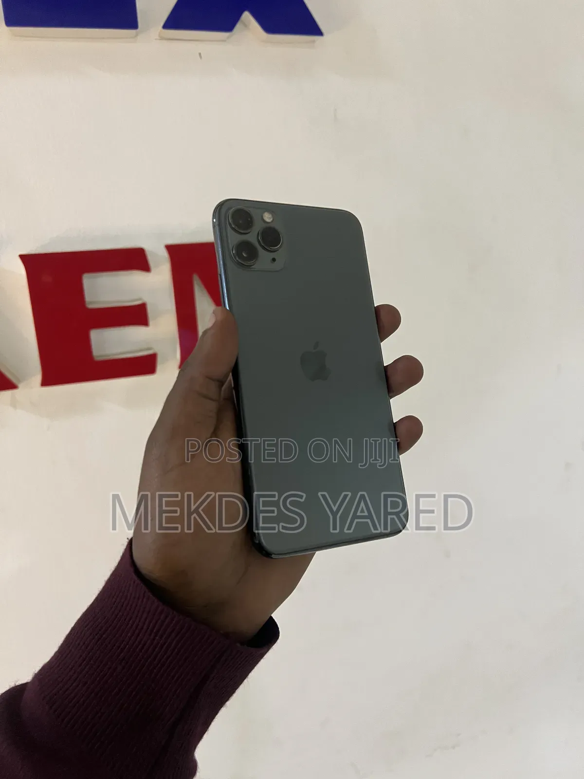 New Apple iPhone 11 Pro Max 64 GB Gray