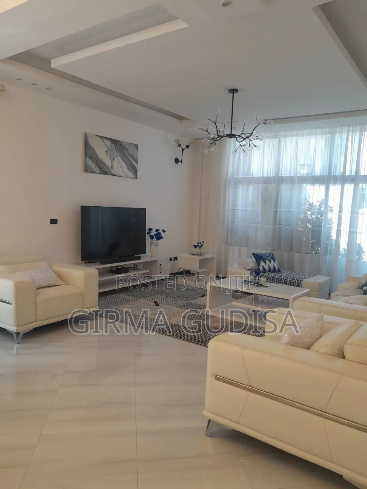 Furnished 10bdrm House in አያት አካባቢ, Bole for sale