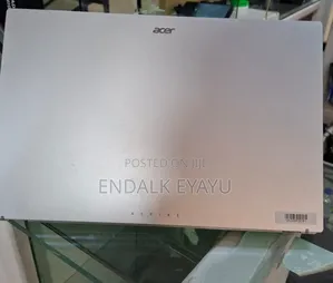 Photo - New Laptop Acer 8GB Intel Core I3 SSD 256GB