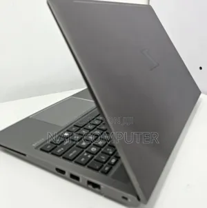 New Laptop HP ZBook Firefly G8 32GB Intel Core I7 SSD 1T