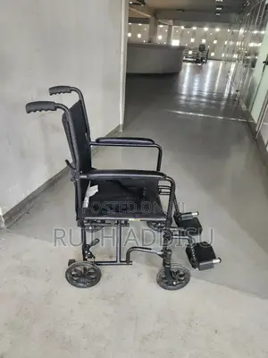 Photo - Foldable Wheelchair求情wheelchair截止wheelchair轟炸wheelchair庫房wheelchair
