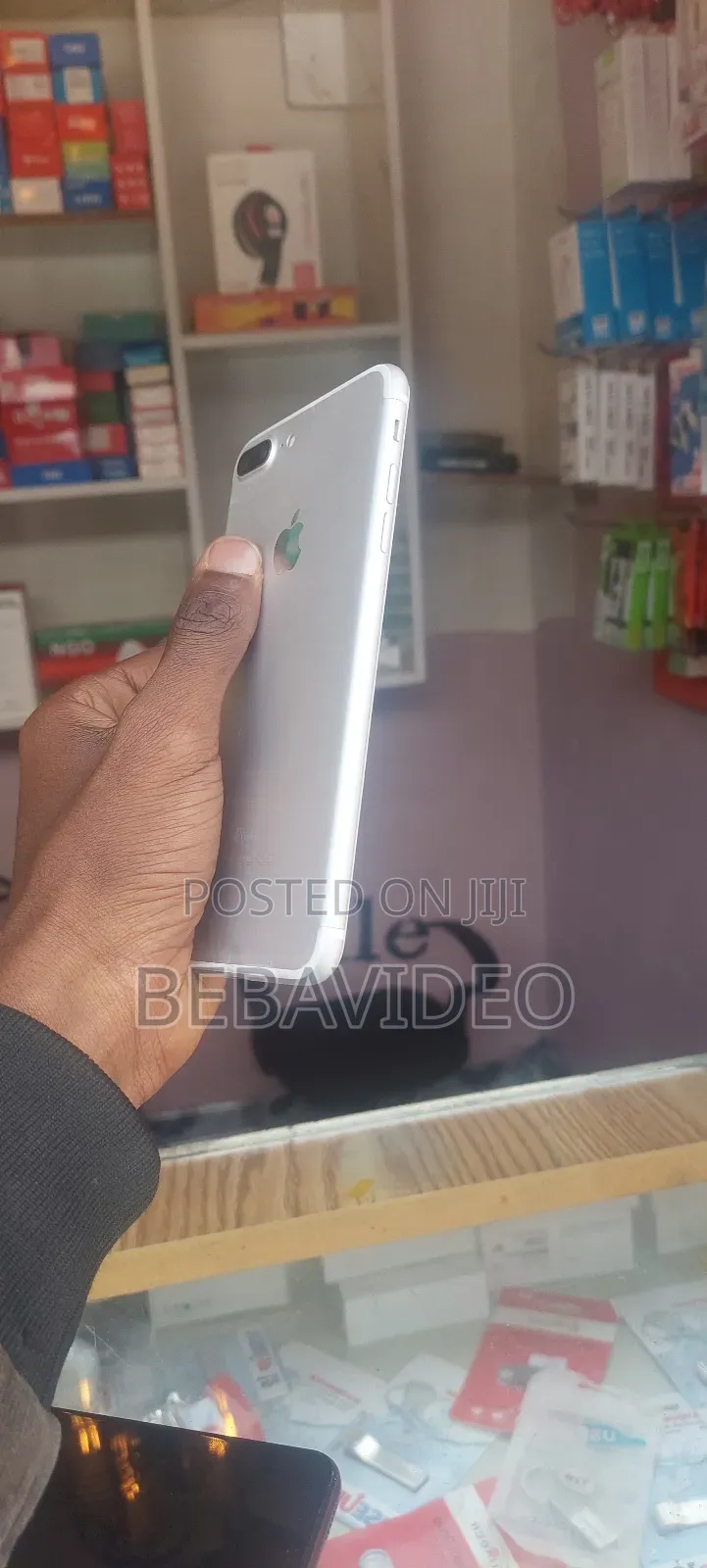 Apple iPhone 7 Plus 32 GB White