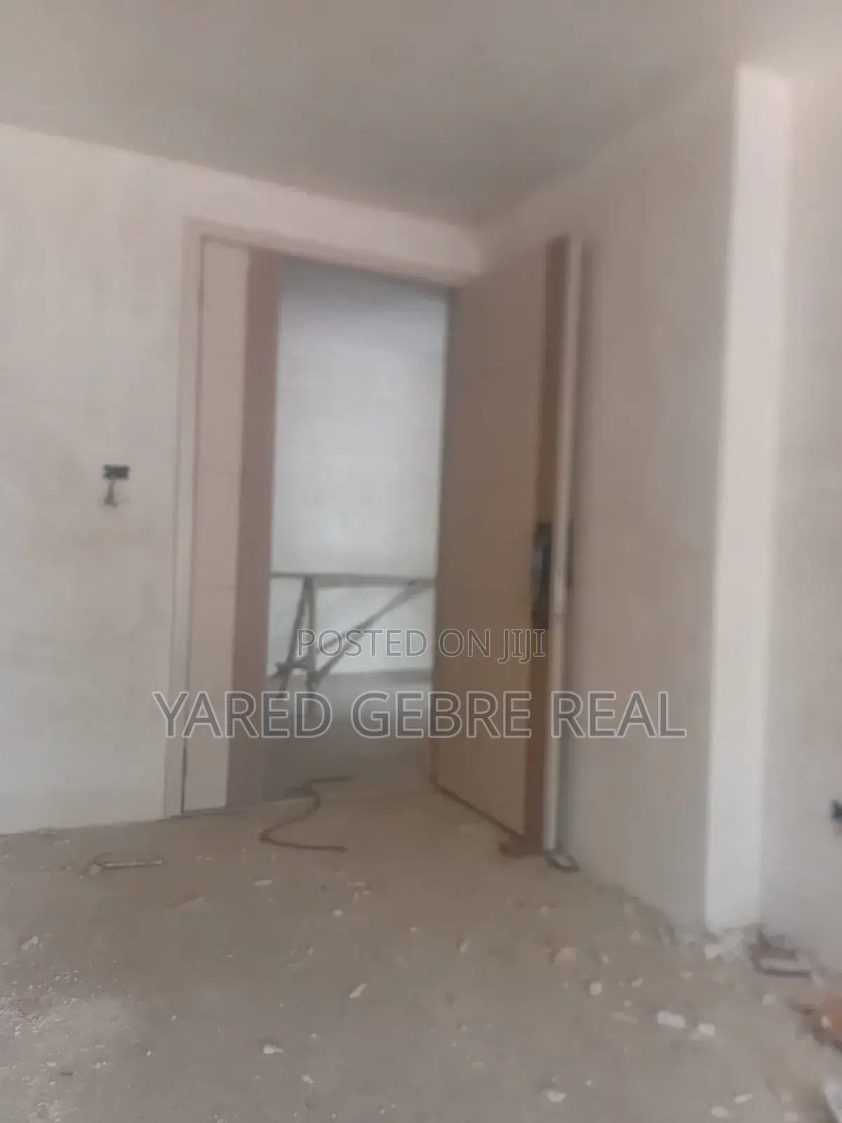 2bdrm Apartment in መሃል ካዛንችስ ባምቢስ ሱፐር, Kirkos for sale