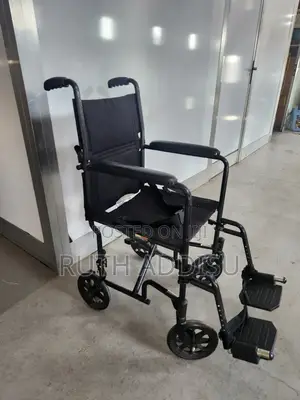 Photo - Foldable Wheelchair轟隆wheelchair知名wheelchair痲我wheelchair Medical Smart