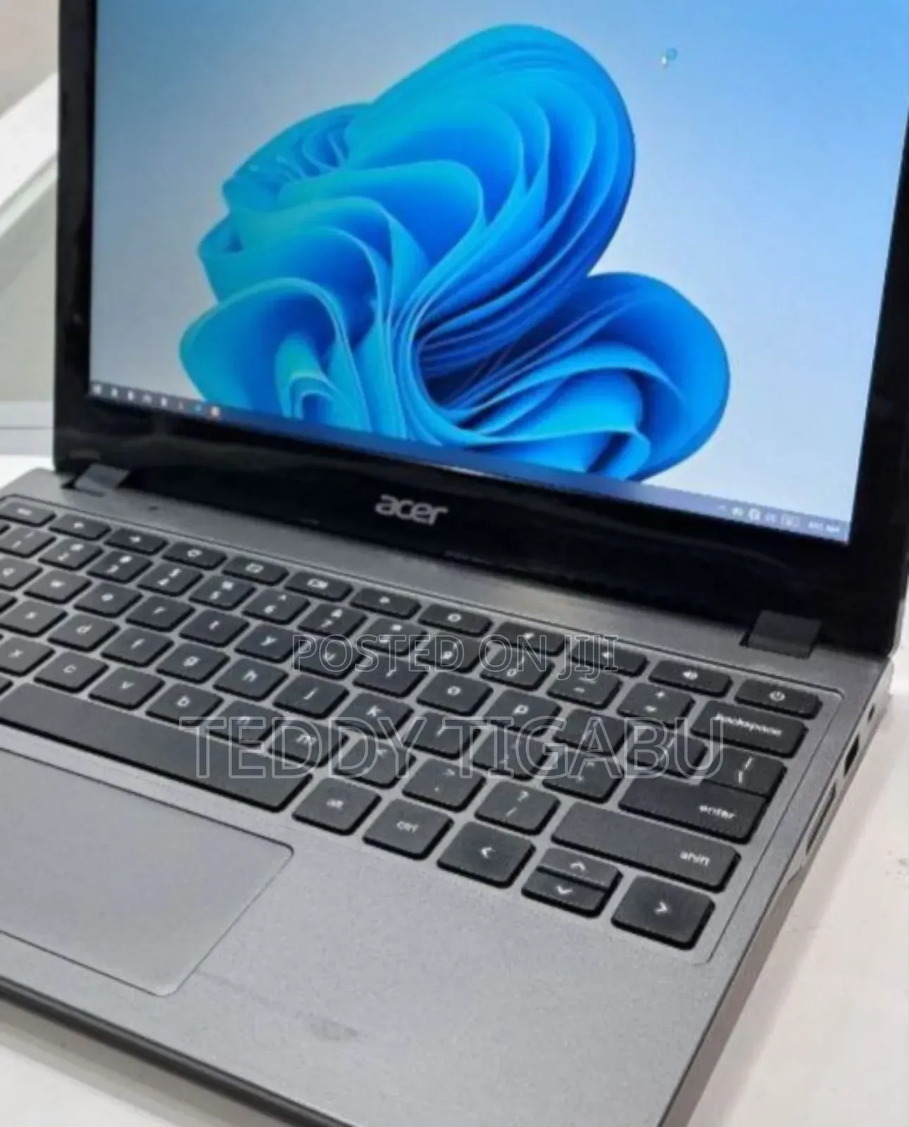 New Laptop Acer 4GB Intel SSD 128GB