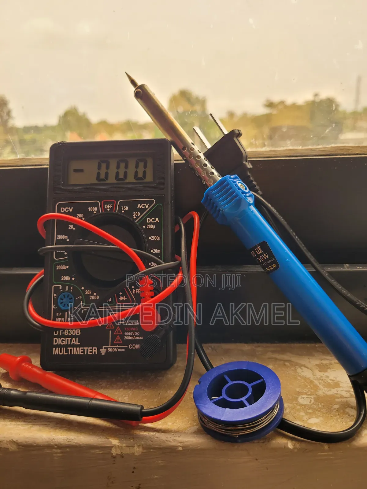 Electronics Repairkit Digitalmultimeter, Solderingiron, Soldering Lead