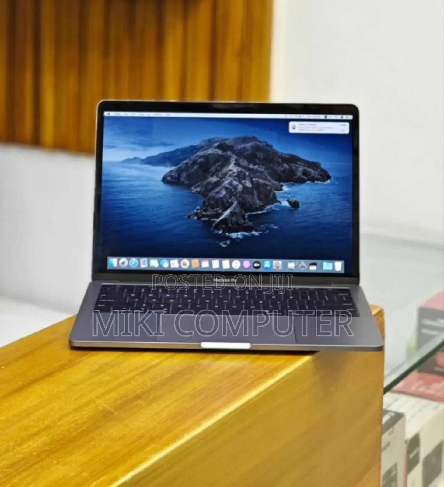 New Laptop Apple MacBook Pro 2019 16GB Intel Core I5 SSD 1T