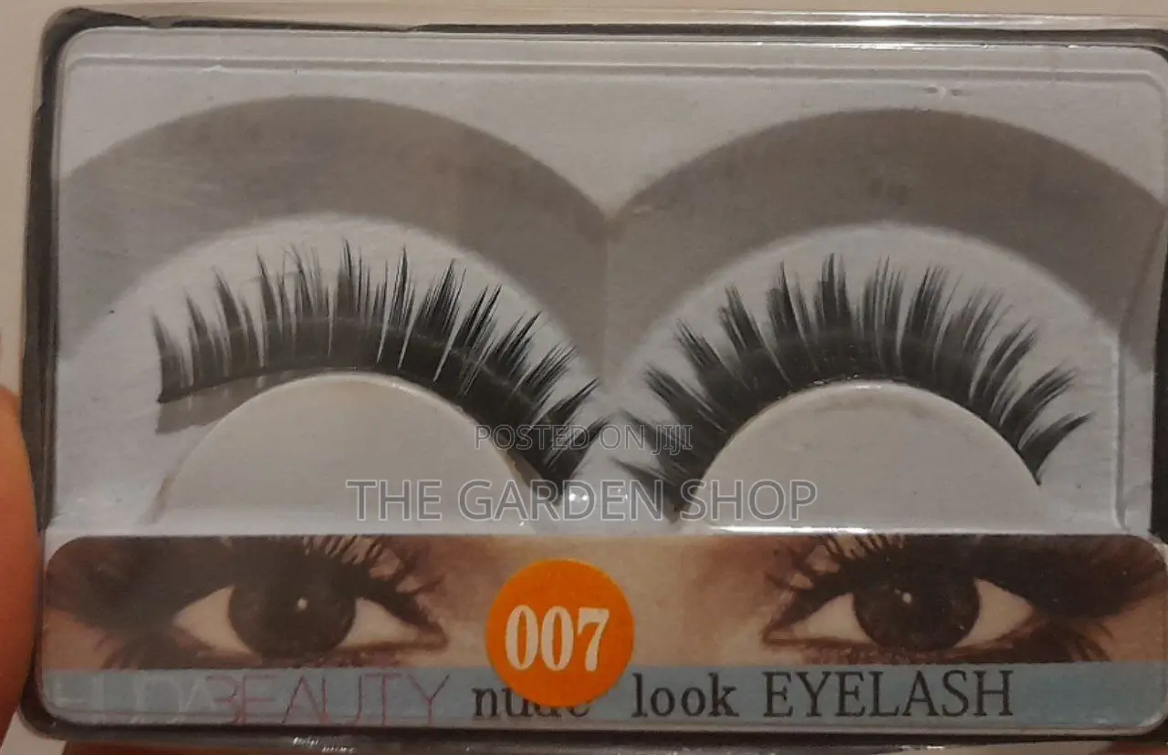 Huda Beauty Eyelash