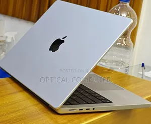 New Laptop Apple MacBook Pro M1 16GB Apple M1 SSD 1T
