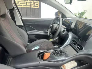 BYD E2 43 kWh 94 hp FWD 2024 Ivory