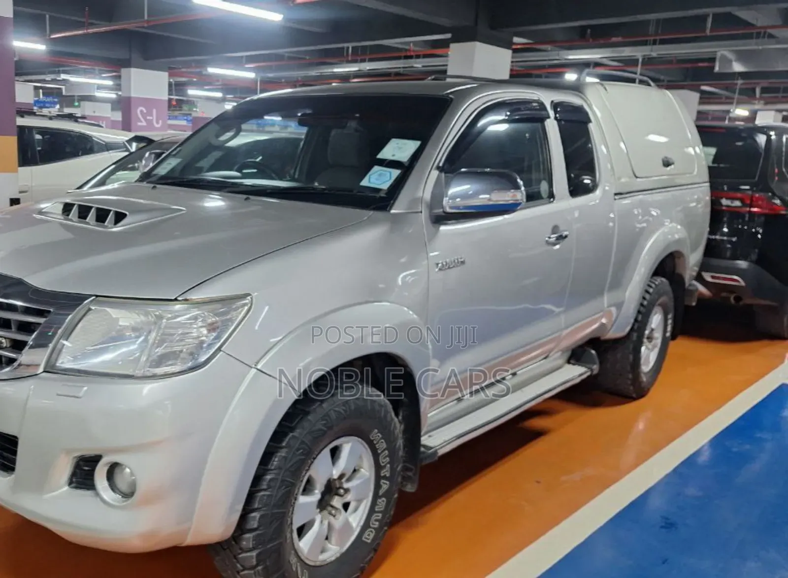 Toyota Hilux 2013 Gold