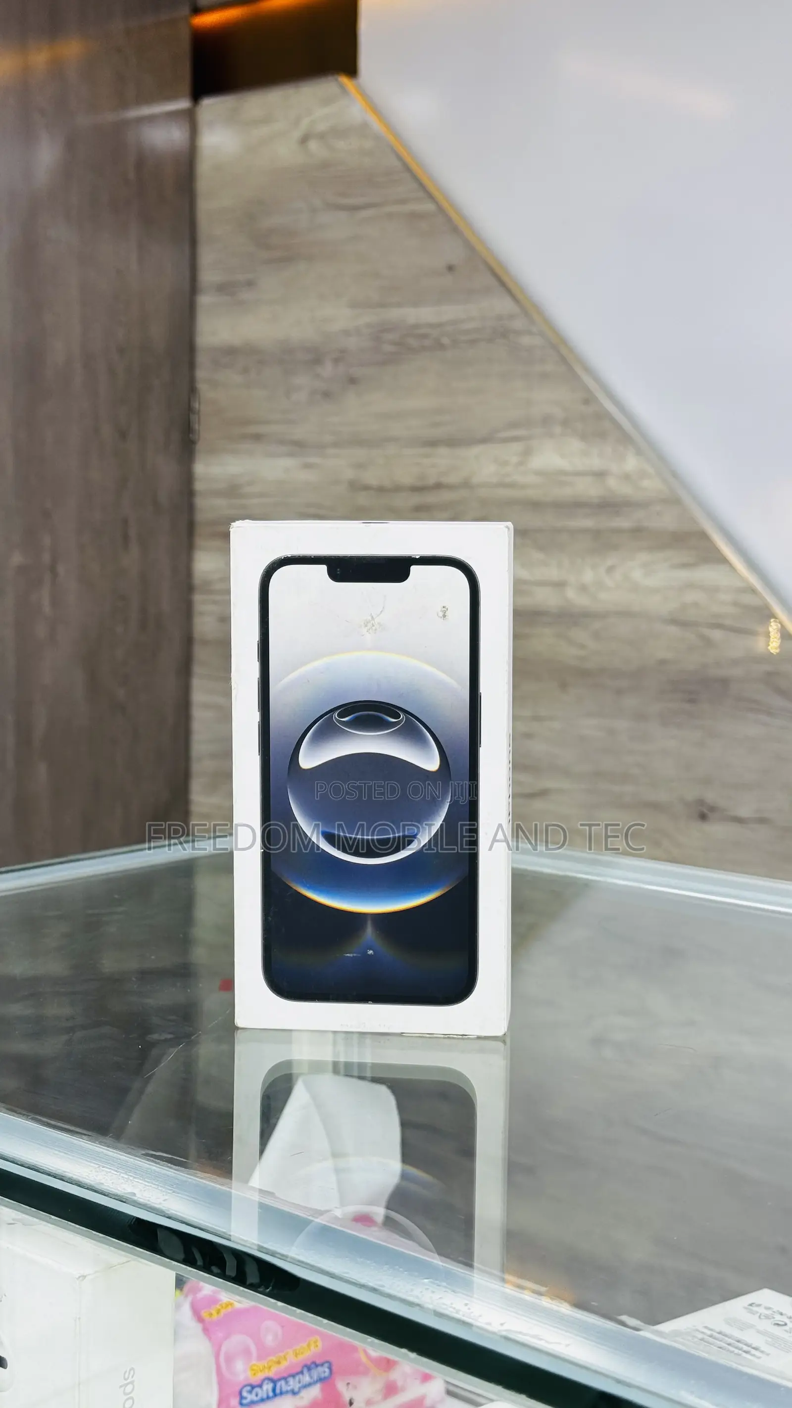 New Apple iPhone 16e 128 GB Black