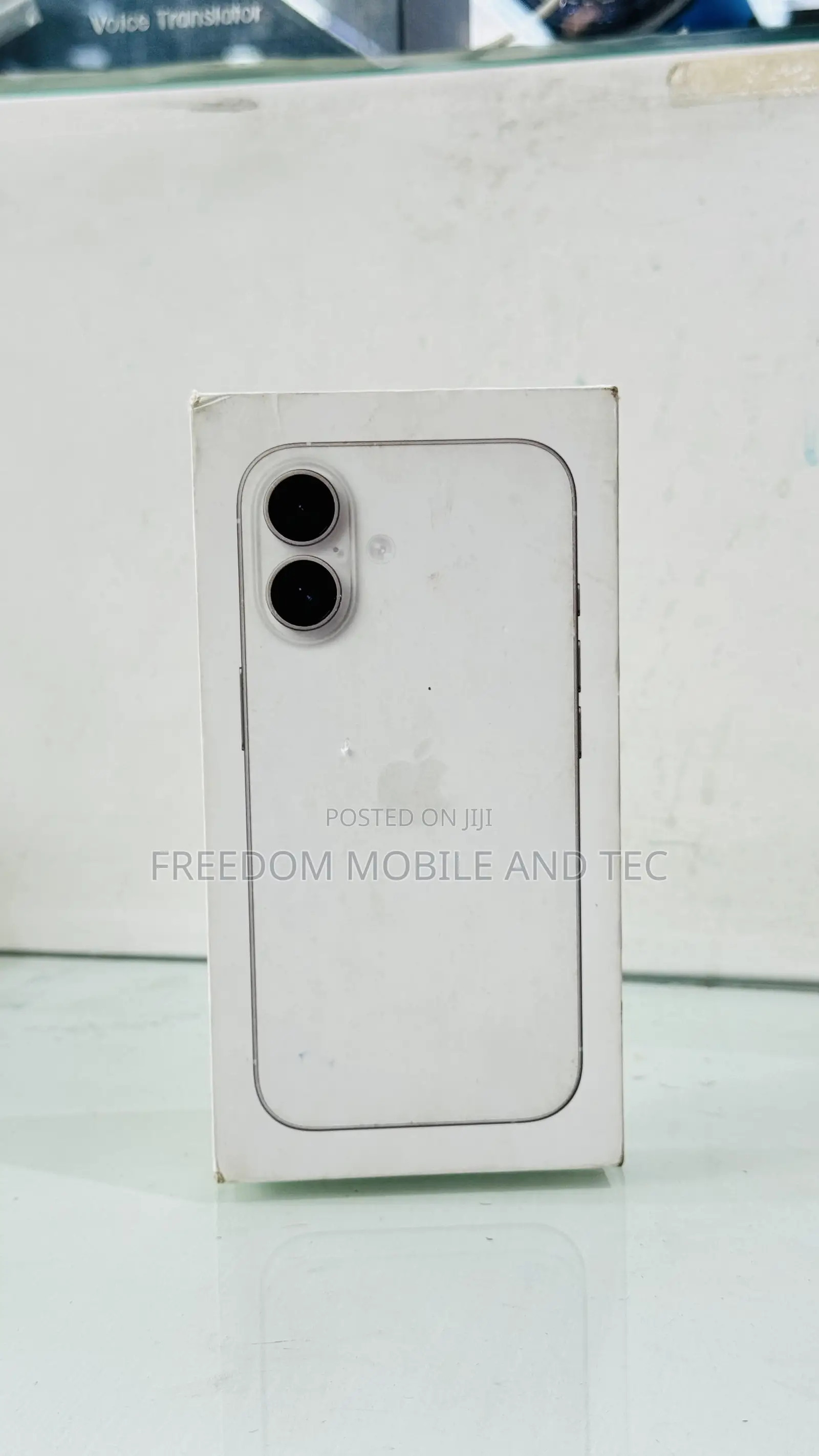 New Apple iPhone 16 128 GB White