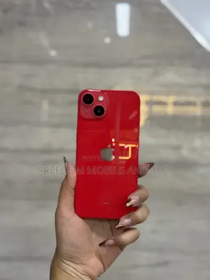 Photo - Apple iPhone 14 128 GB Red