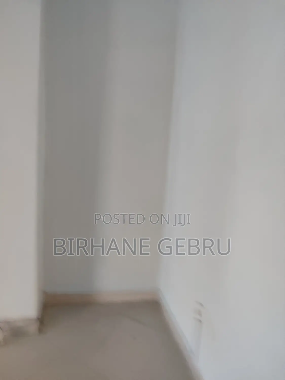 Shop Rent for Nail Art .Makeup Beauity Female Salon Office and Other