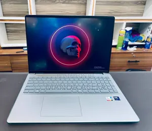 New Laptop Dell Inspiron 15 16GB Intel Core Ultra 7 SSD 1T