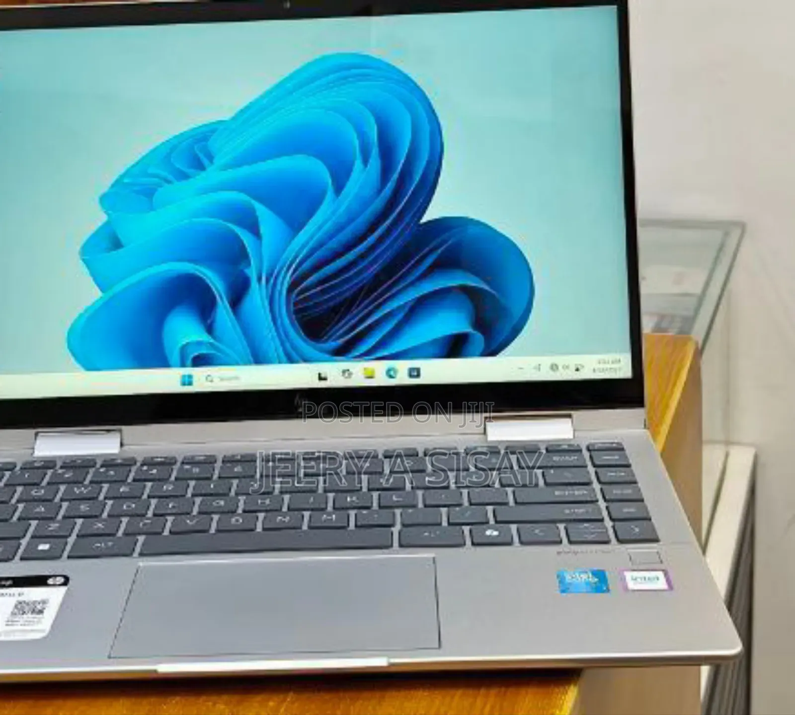 New Laptop HP Envy X360 16GB Intel Core 7 SSD 1T