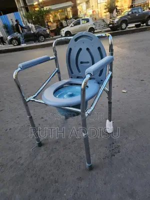 Photo - Commode Chair夠格toilet Chair夯行poty Chair褣不commode Chair丸的commode Chair