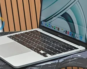 New Laptop Apple MacBook Pro 8GB Apple M2 SSD 256GB